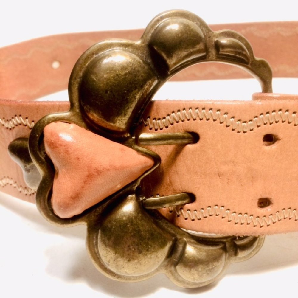 Betsey Johnson Western Heart Belt